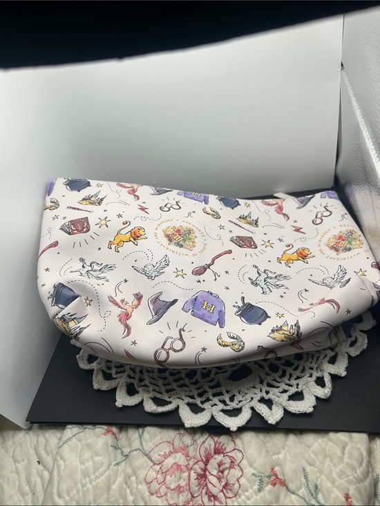 Wizarding World Of Harry Potter Accessories - White Magical Print Cosmetic Pouch - Women Accessories